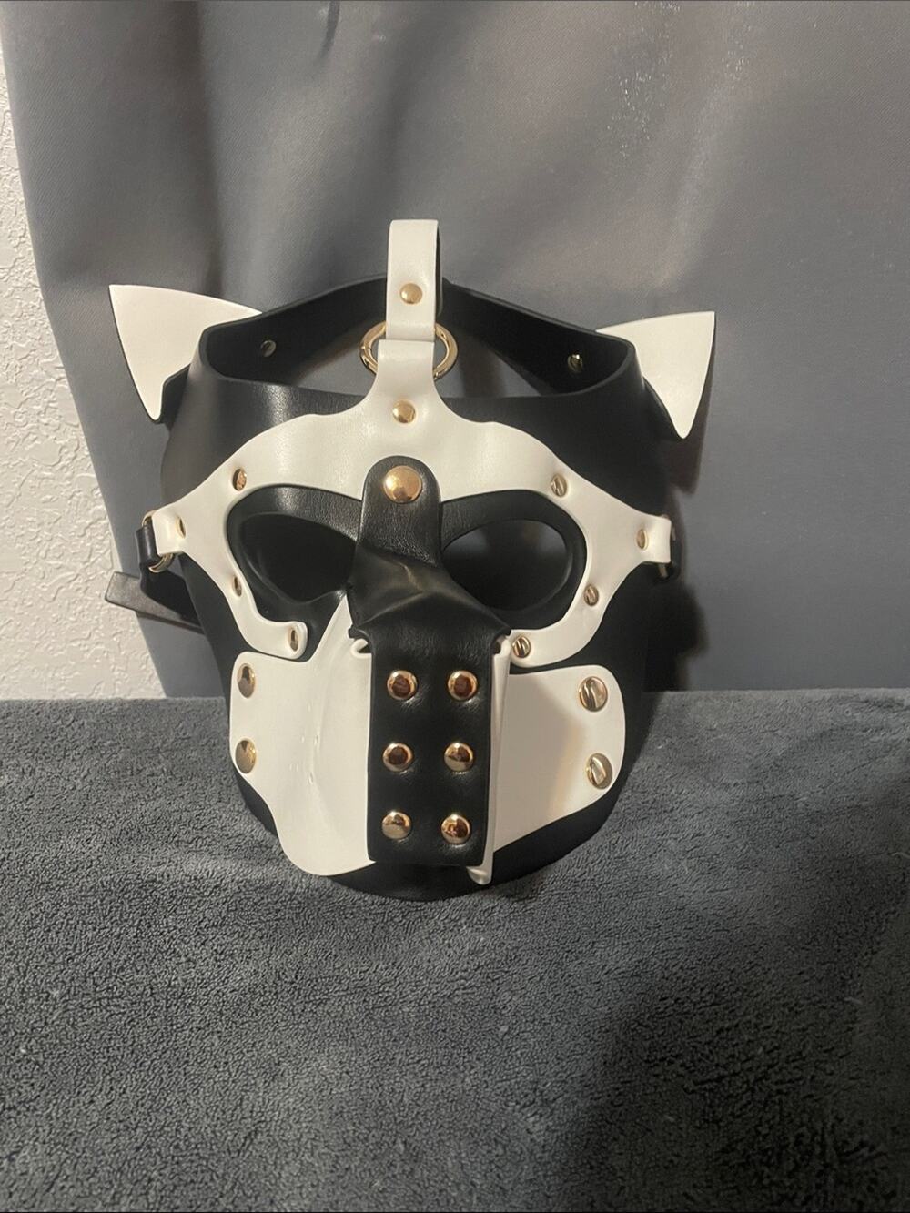 Black & White Leather Dog Mask Harness Muzzle with Gold Studs NWOT